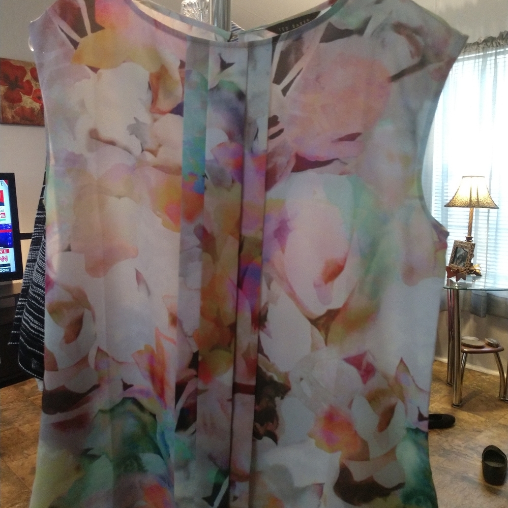 Sleeveless Ted Baker Blouse. Size 3